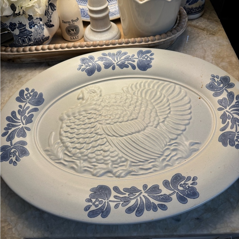 Pfaltzgraff White and Blue Floral Serveware Collection - Picture 11 of 11